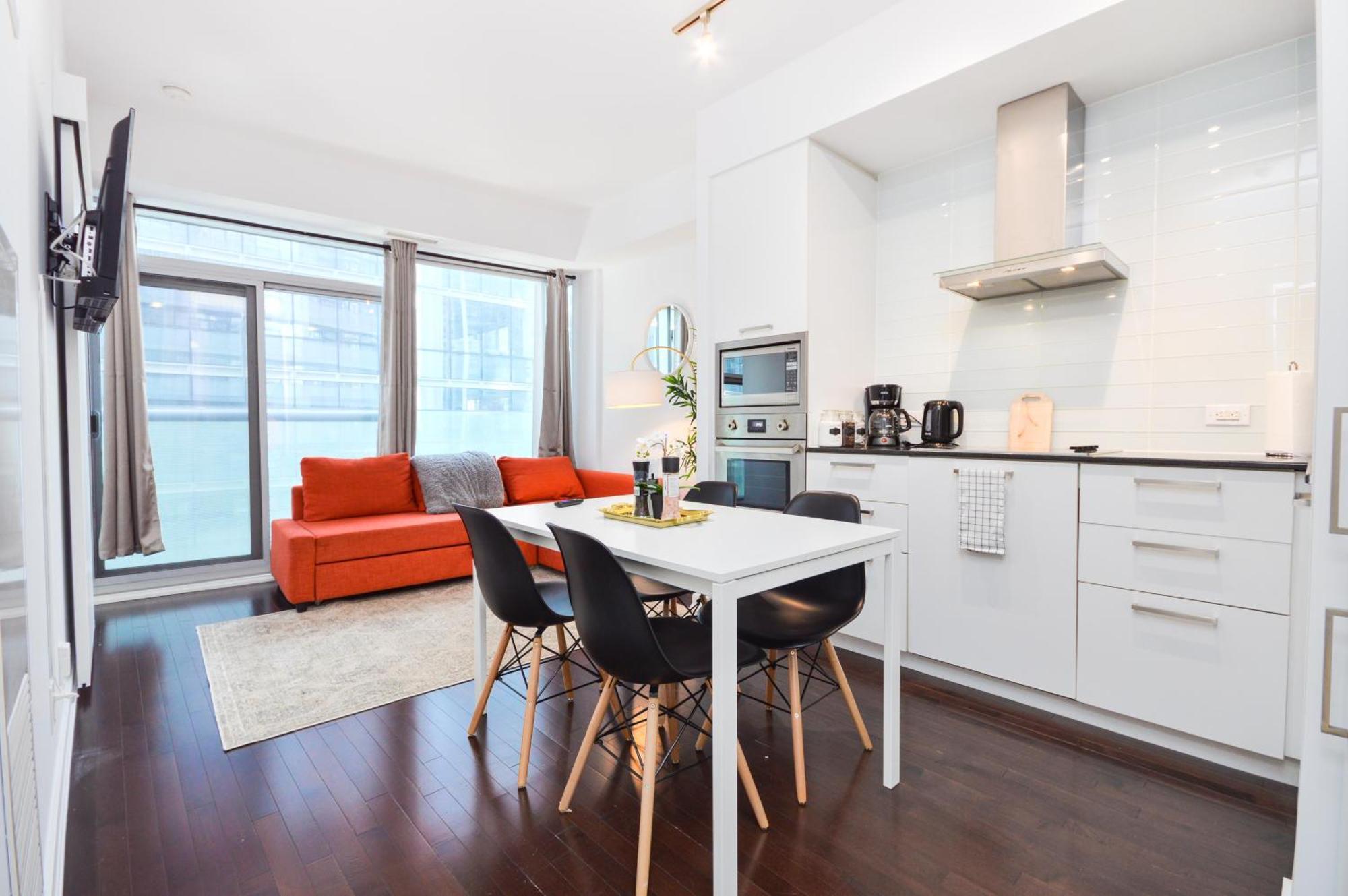 Downtown Toronto Condo Near Cn Tower, Scotiabank Arena, Rogers Centre, Union Station Bagian luar foto