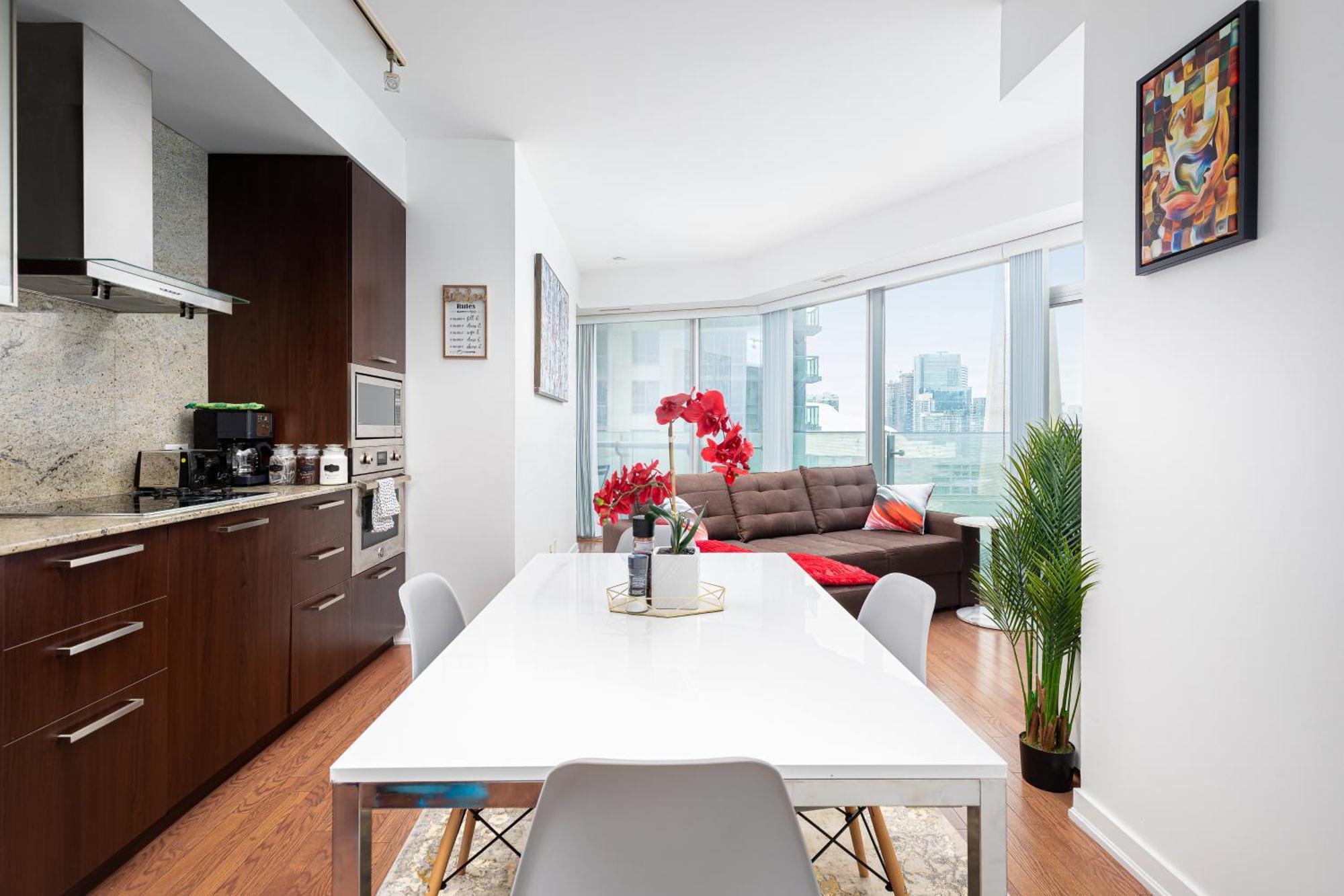 Downtown Toronto Condo Near Cn Tower, Scotiabank Arena, Rogers Centre, Union Station Bagian luar foto