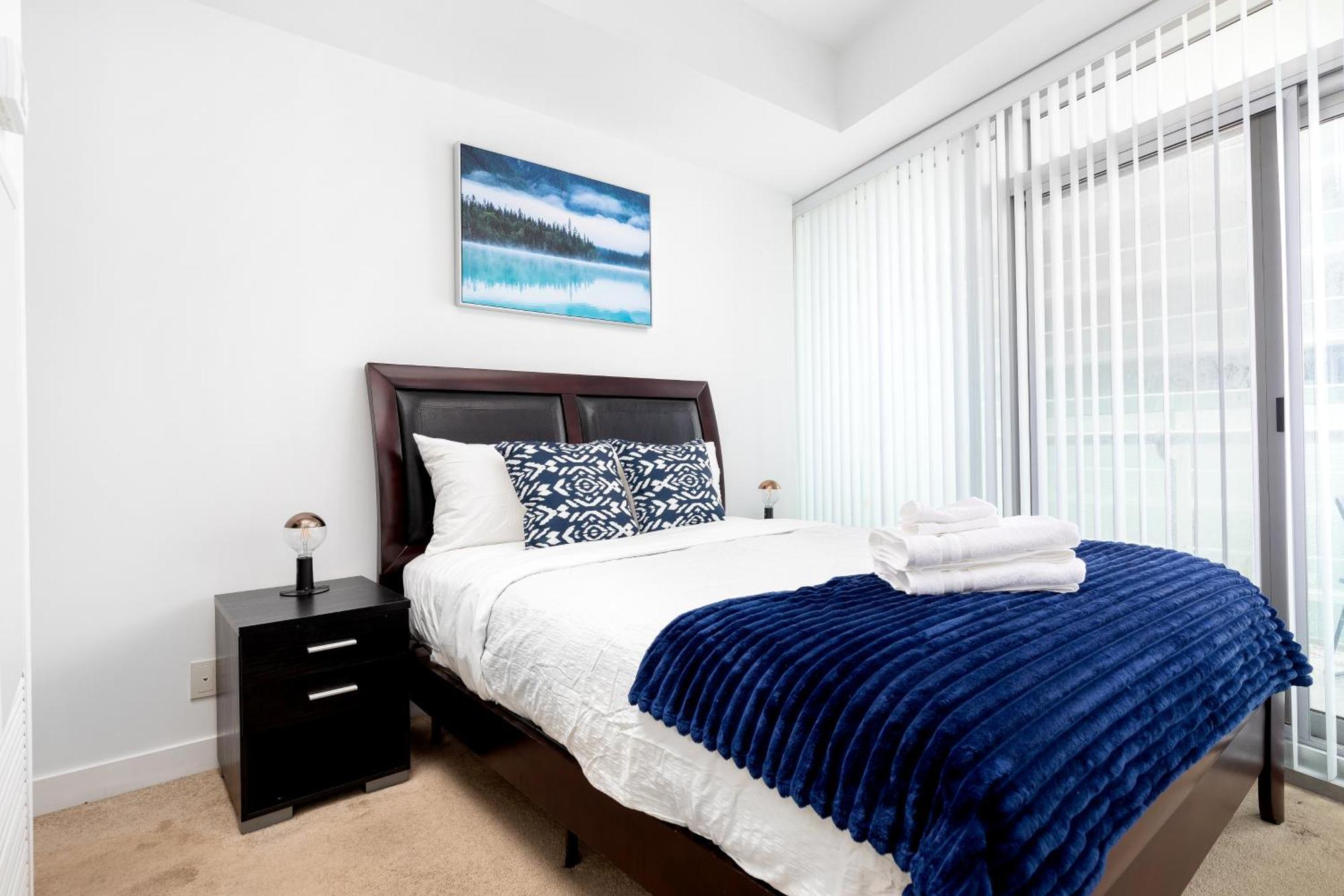 Downtown Toronto Condo Near Cn Tower, Scotiabank Arena, Rogers Centre, Union Station Bagian luar foto